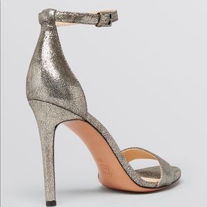 Tory Burch heels gun metal grain leather SZ 6